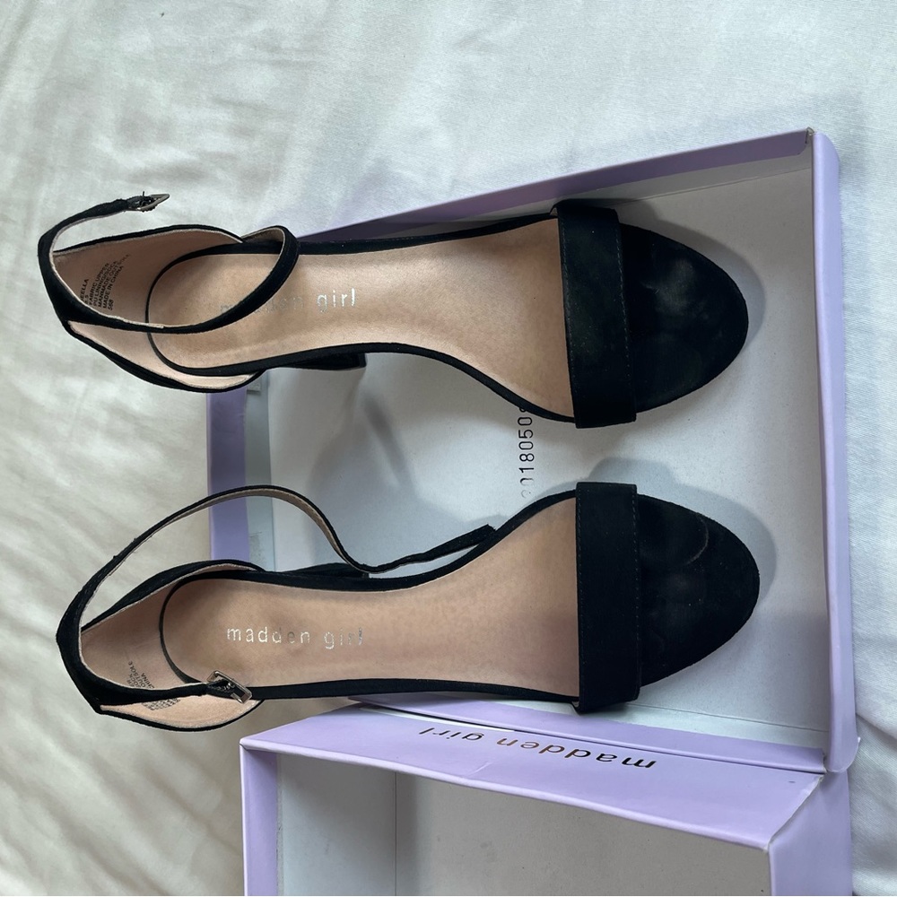 Madden girl- black heels